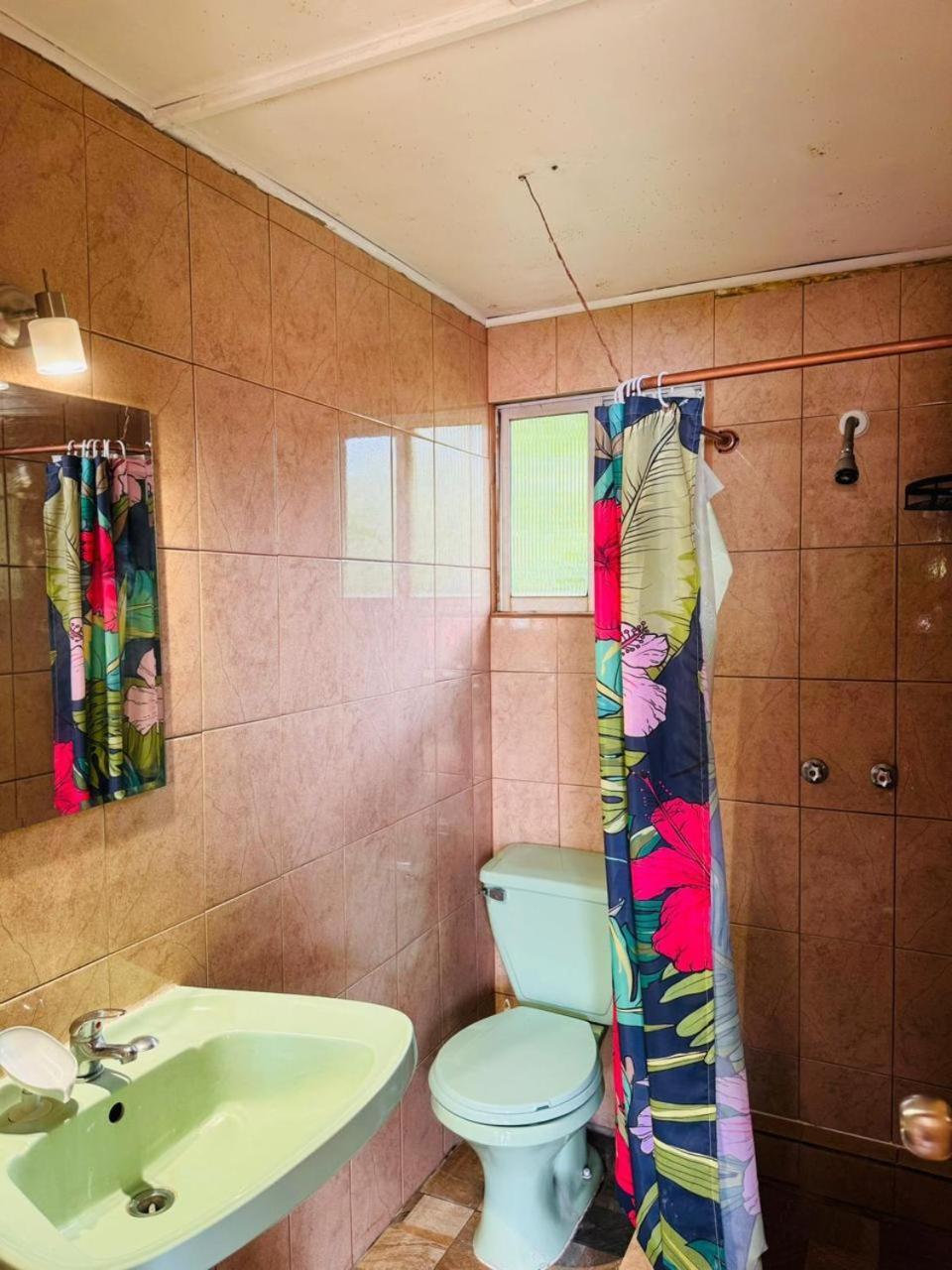 Mata Nui Eco Hostel Ханга-Роа Экстерьер фото